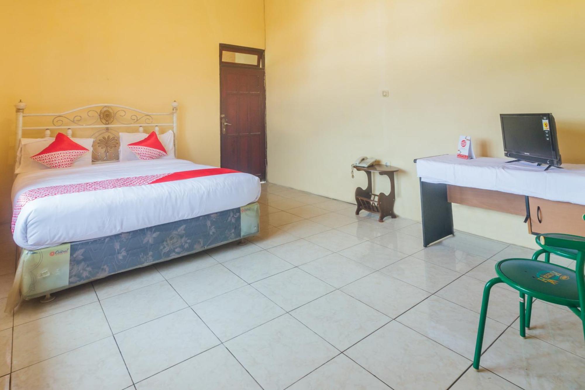 Oyo 2269 Hotel Astika Ambon Bagian luar foto
